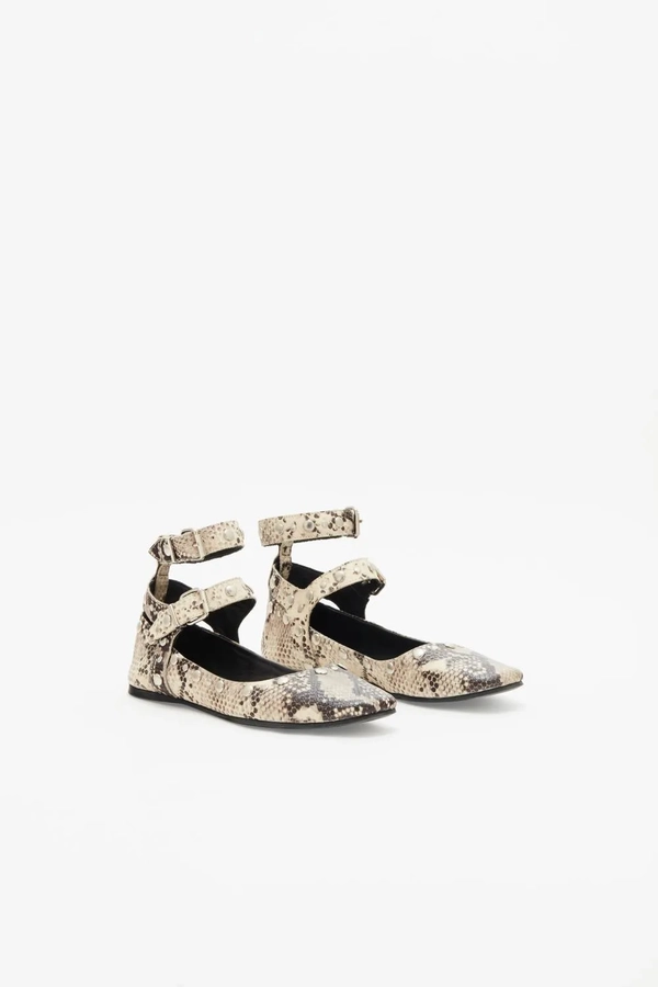 balerina studs reptile