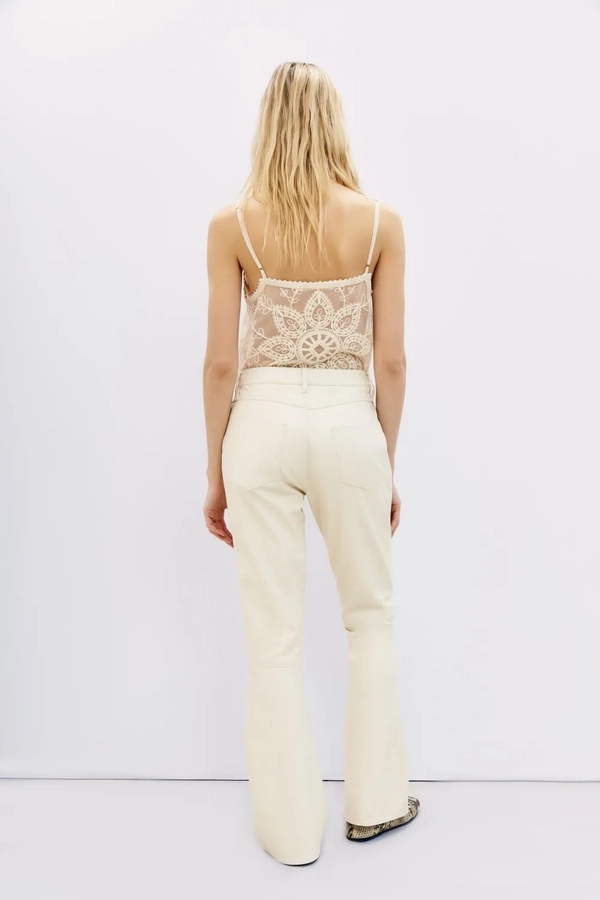 pantalon oxford cuero
