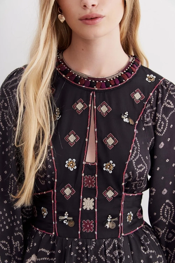 vestido bandani