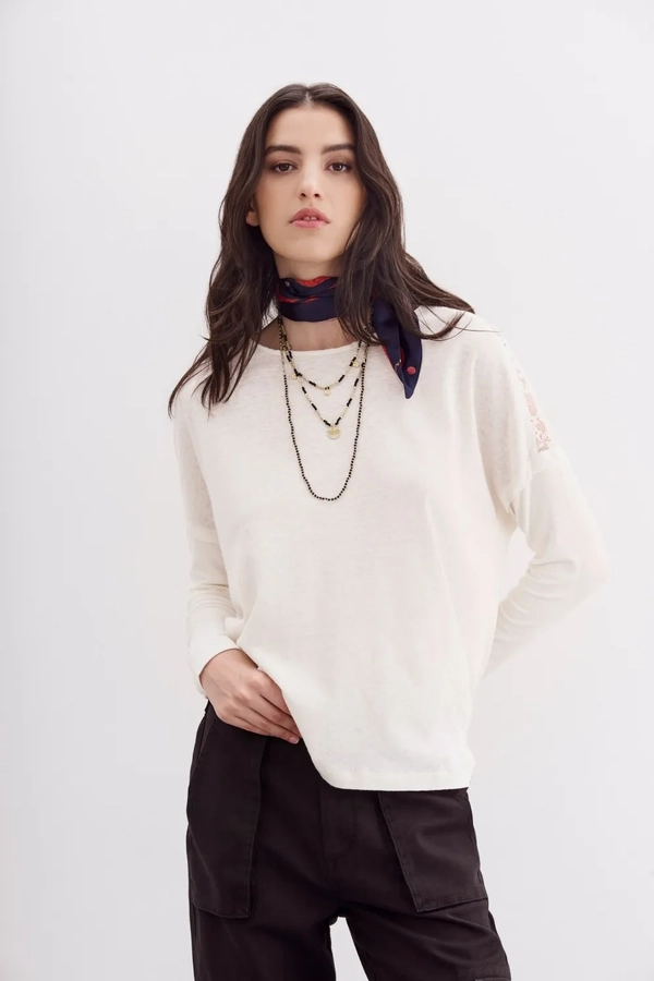 remera lina lace