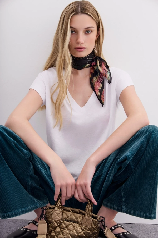 remera claire flame