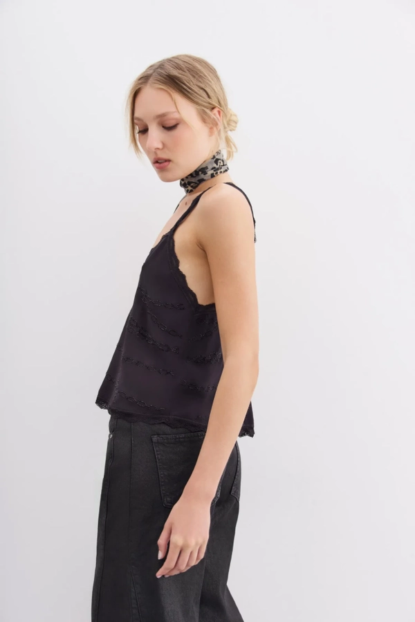 top daisy studs