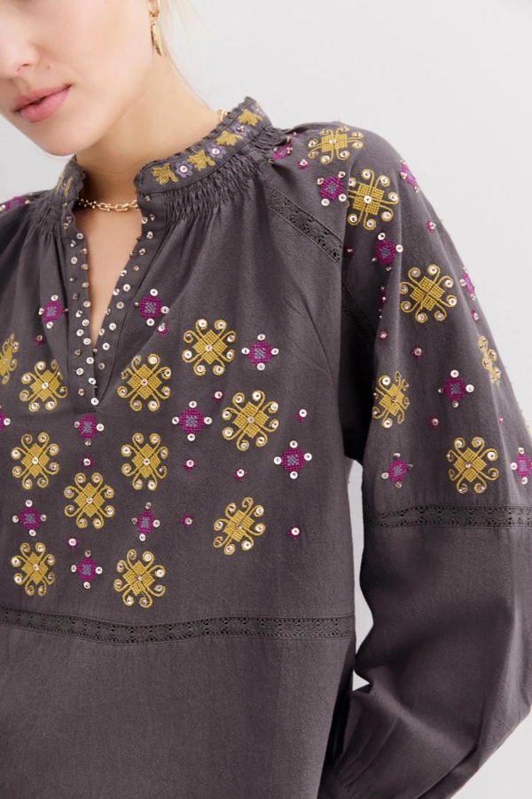 camisa folk sequins