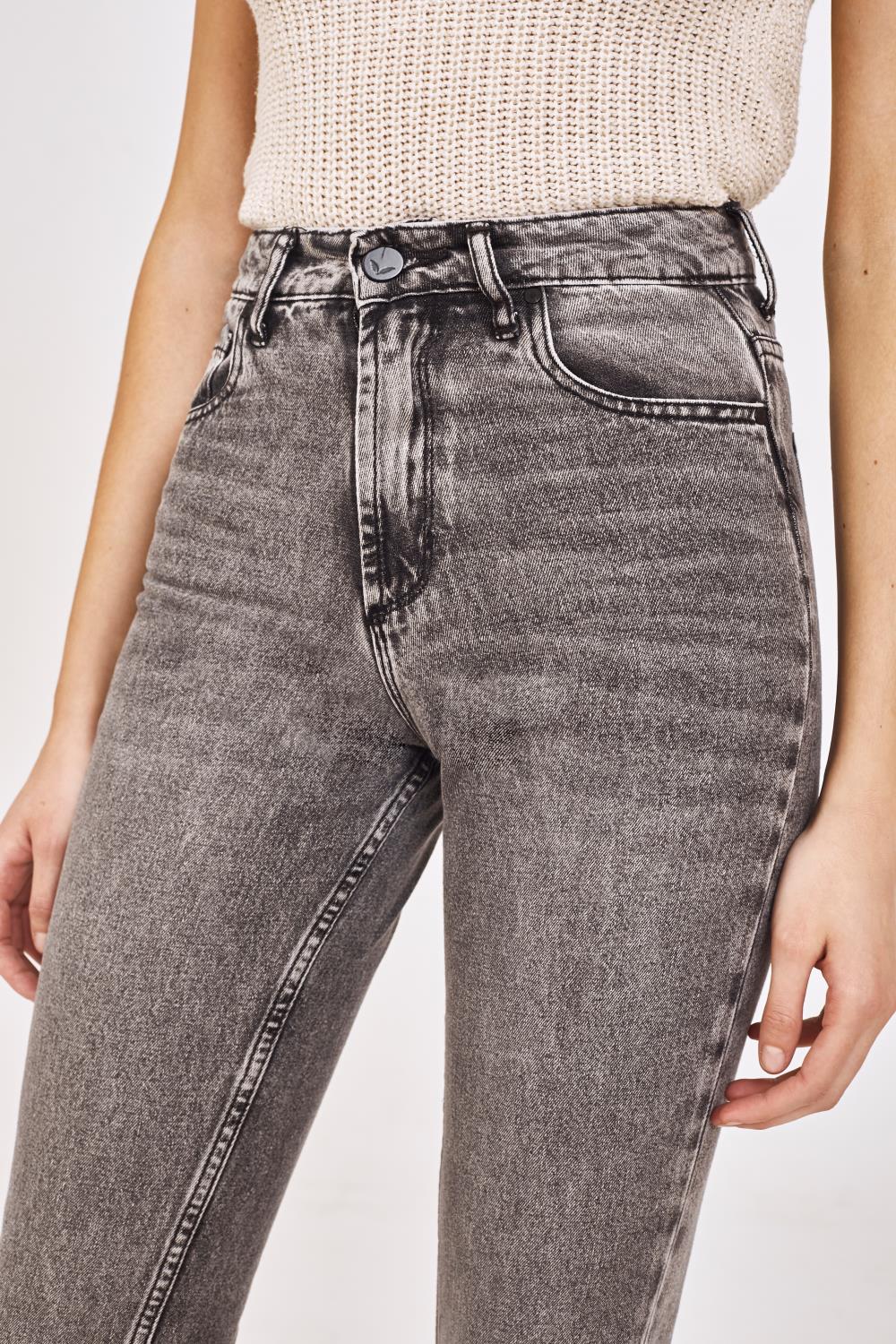 Jean Mom High Rise Light Black