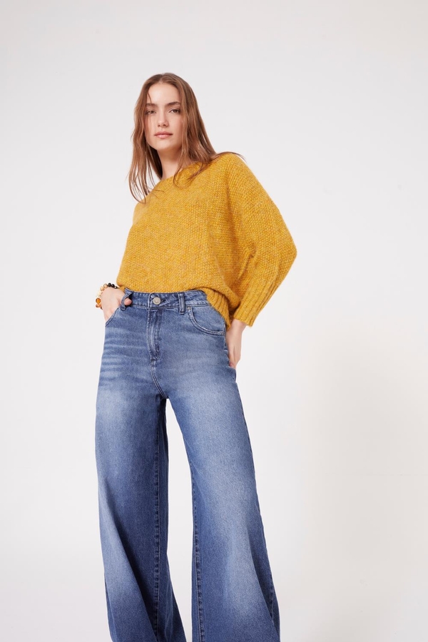 sweater discotheque