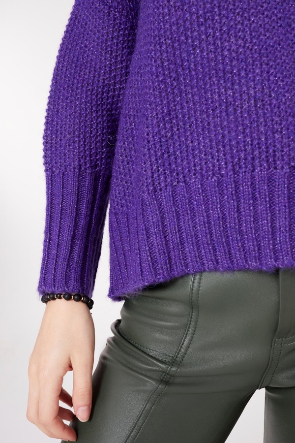 sweater discotheque
