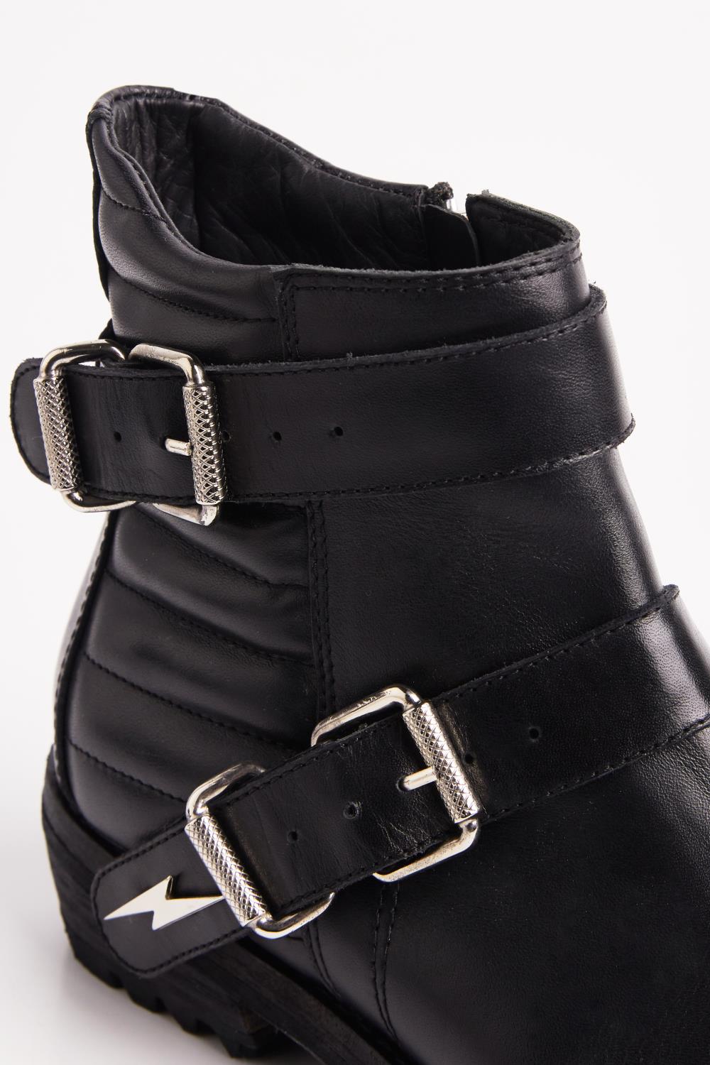 bota oriente