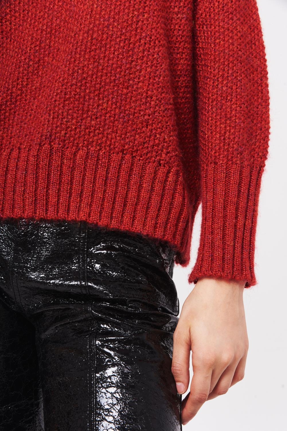 sweater discotheque