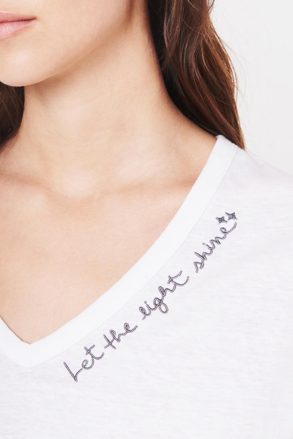 Remera Clarita