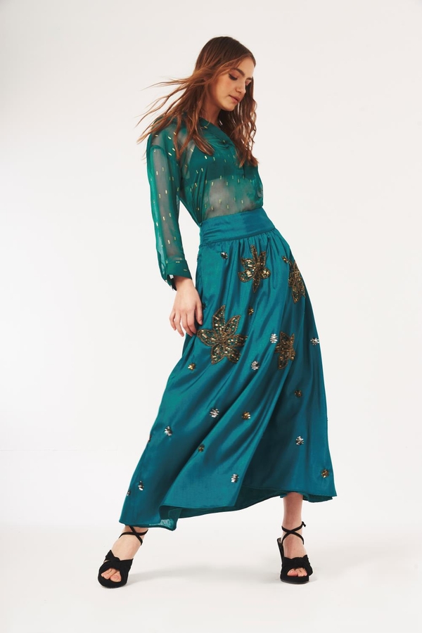 pollera embro shiki