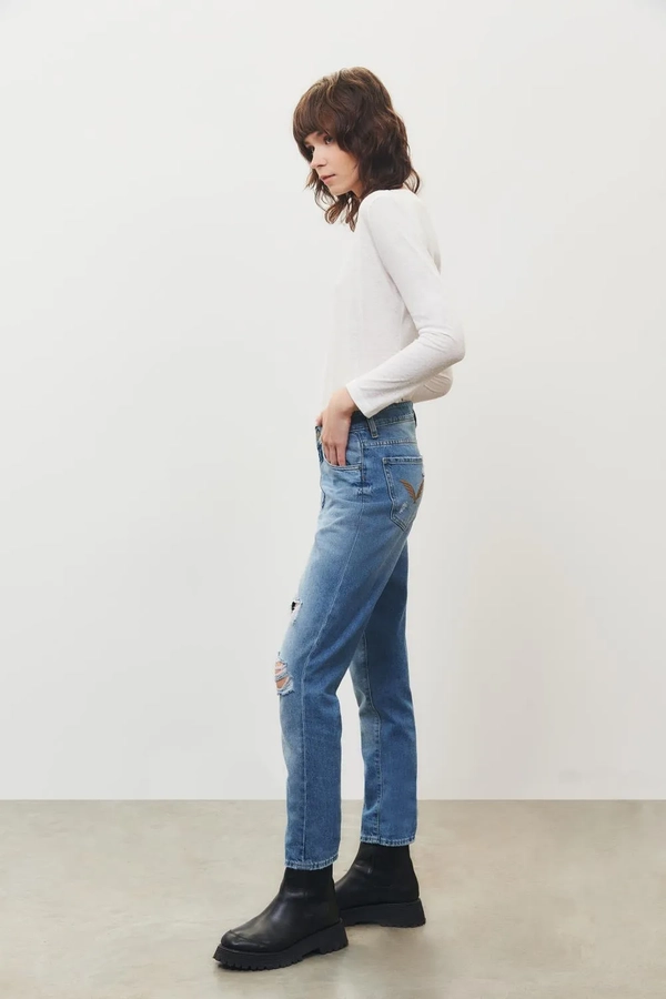 jean mom blue trash