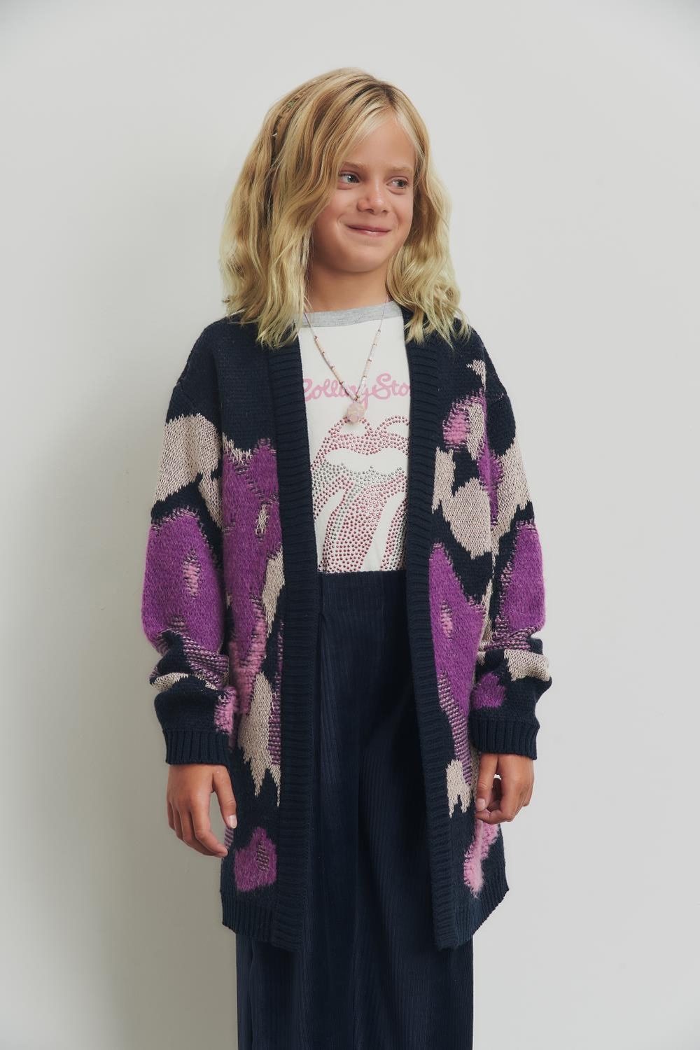 sweater folk girls