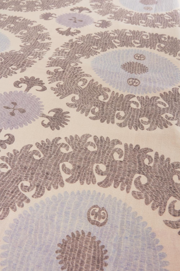 mantel suzani print