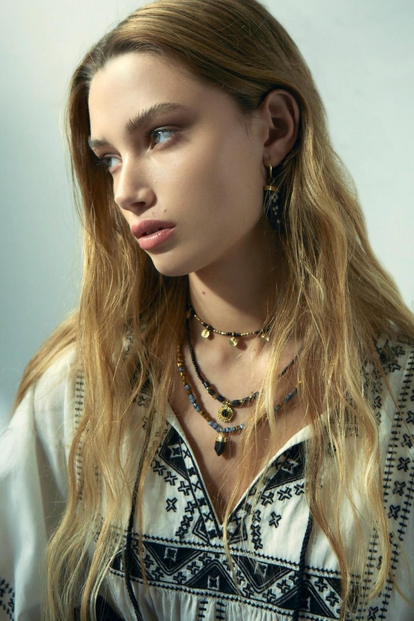 collar cuby stones