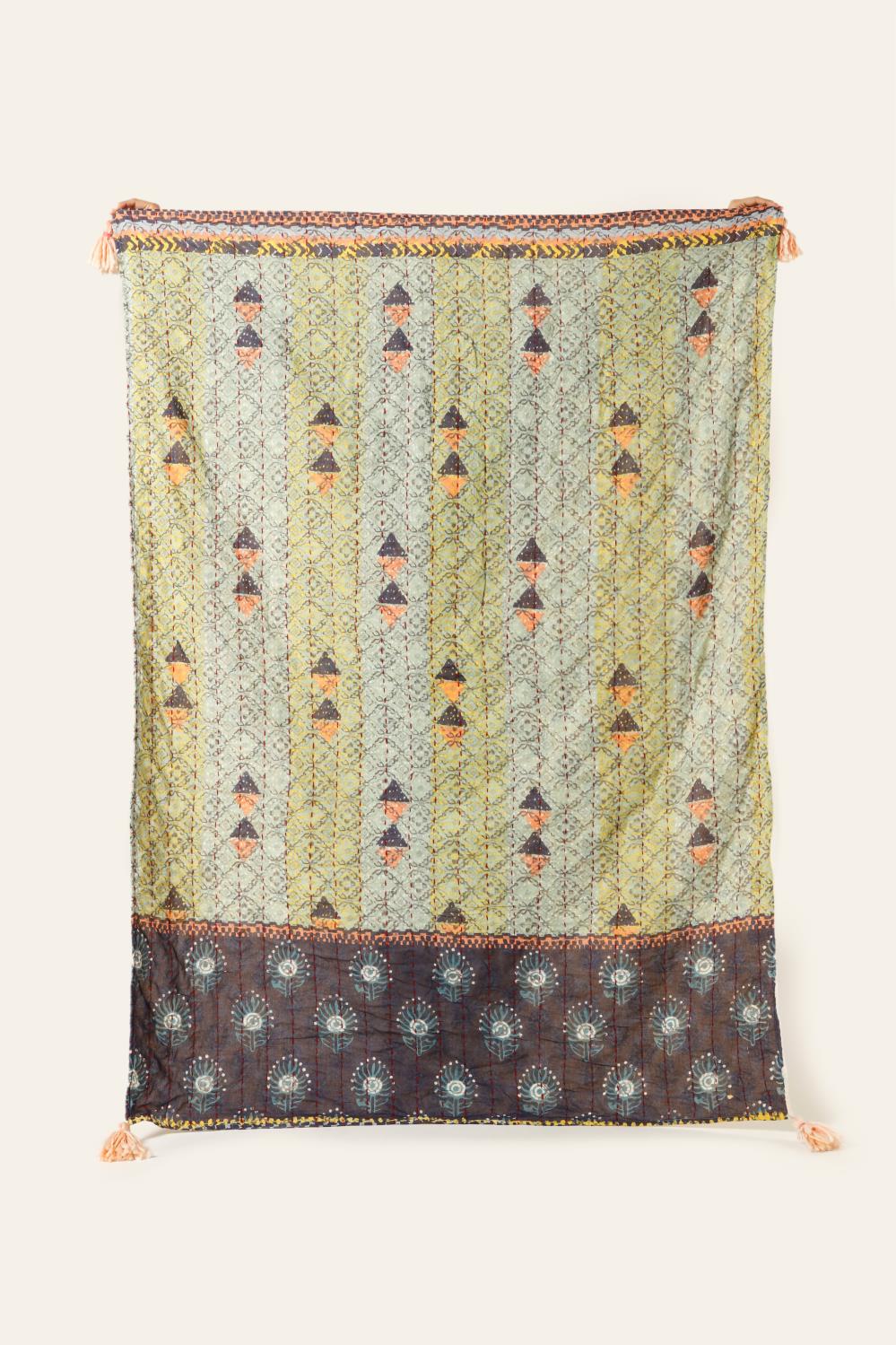 manta khanta quilt