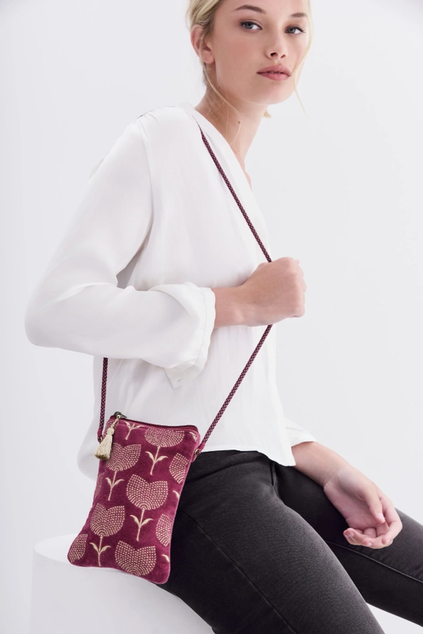 bolso phone velvet tulip