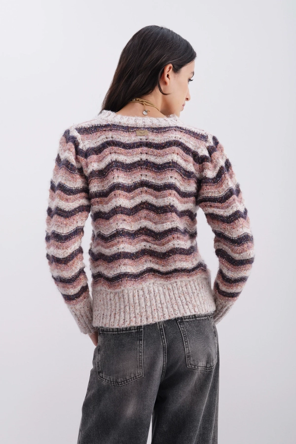 sweater carole