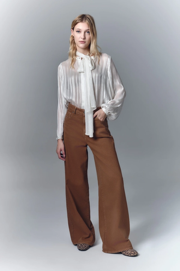 jean oxford spicy