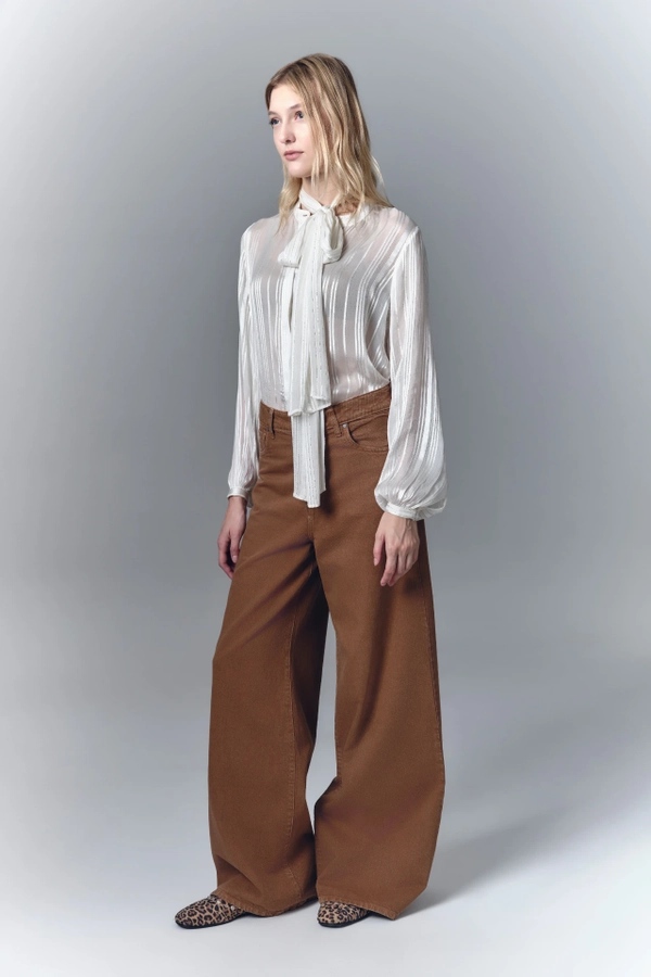 jean oxford spicy