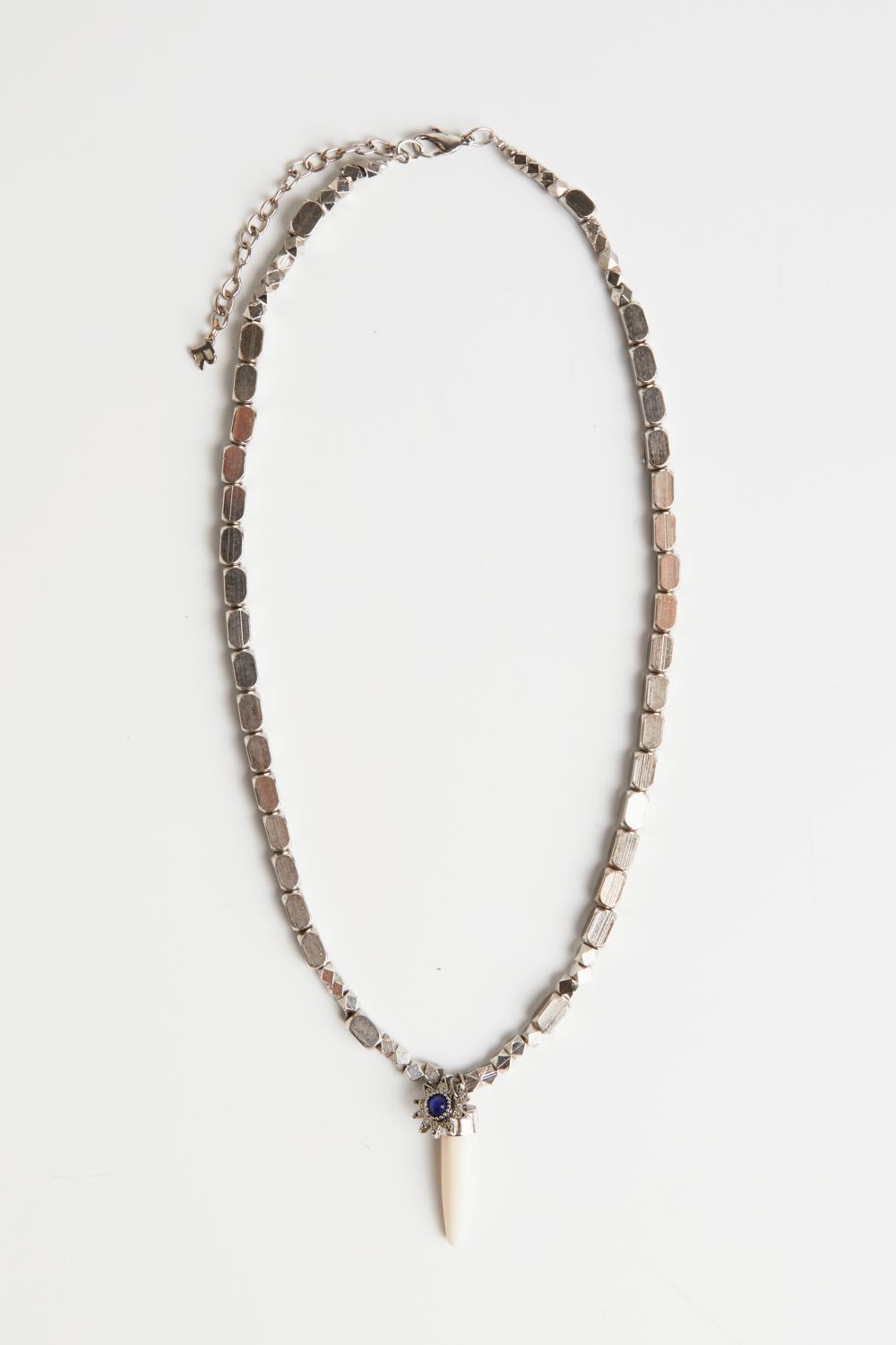 Collar Cubes Short