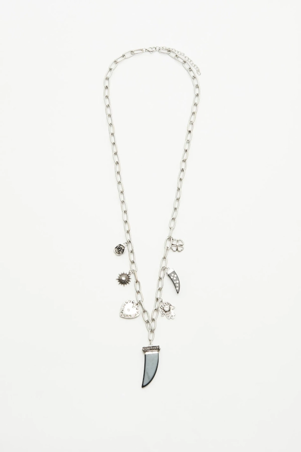 collar fantasy travel