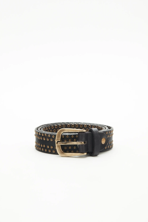 cinturon studs